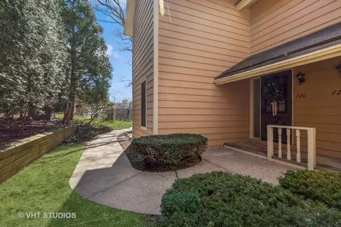 Exterior - 726 Drury Ct, Gurnee, IL 60031 photo 1 of 9