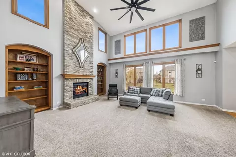 204 Melody Dr, Bartlett, IL 60103 photo 3