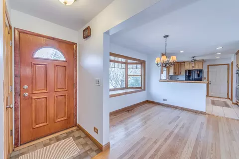 Entry Way - 975 Oakdale Dr, Elgin, IL 60123 photo 1 of 1