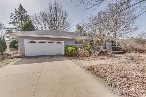 Other - 975 Oakdale Dr, Elgin, IL 60123 photo 1 of 2