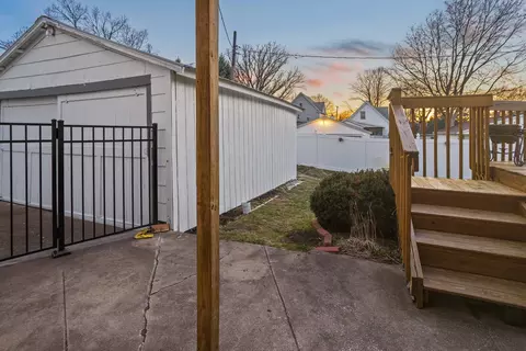 1305 S Madison St, Bloomington, IL 61701 photo 23
