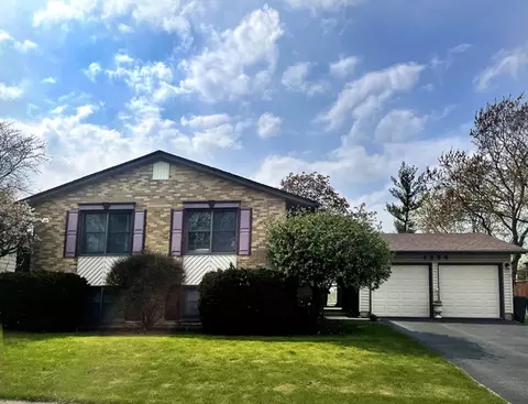 1334 Parker Pl, Elk Grove Village, IL 60007