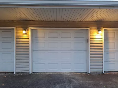 Exterior - 618 Congdon Ave, Elgin, IL 60120 photo 3 of 3