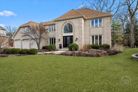 1617 Imperial Cir, Naperville, IL 60563