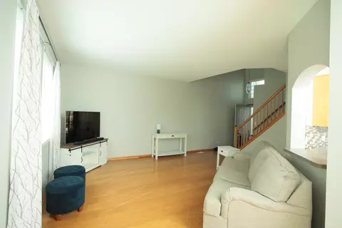 Living - 1145 Delta Ct #1145, Elgin, IL 60123 photo 2 of 4
