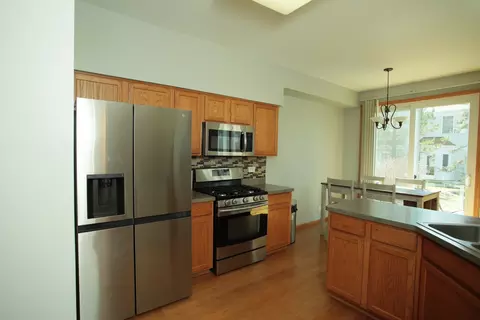 Kitchen - 1145 Delta Ct #1145, Elgin, IL 60123 photo 1 of 3