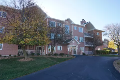 11525 Settlers Pond Way #7-2A, Orland Park, IL 60462