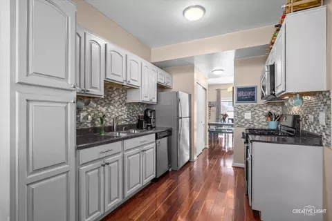 Kitchen - 2160 Rossiter Pkwy, Plainfield, IL 60586 photo 1 of 3