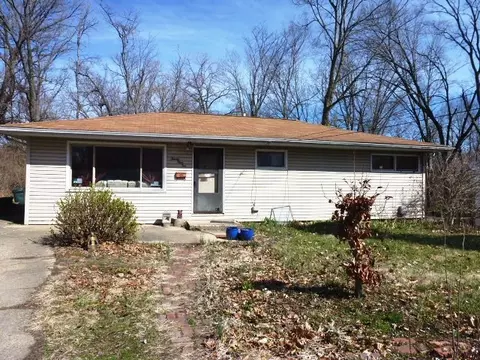 2910 E Main St, Decatur, IL 62521