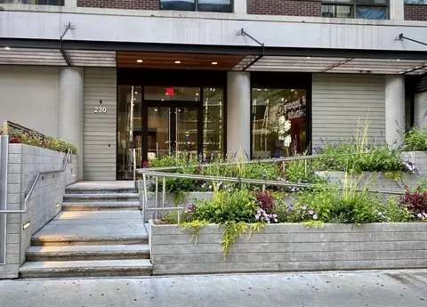 230 E Ontario St #1202, Chicago, IL 60611