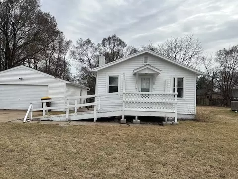 3416 Blackstone Ave, Rockford, IL 61101