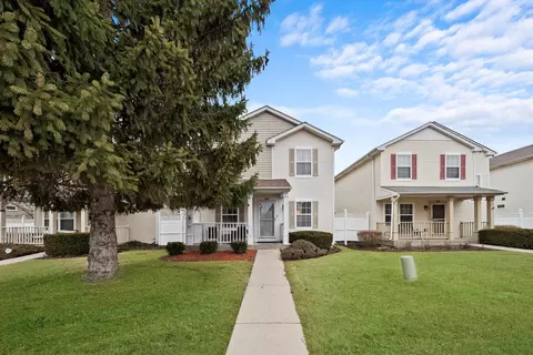 45 Freesia Ct, Romeoville, IL 60446