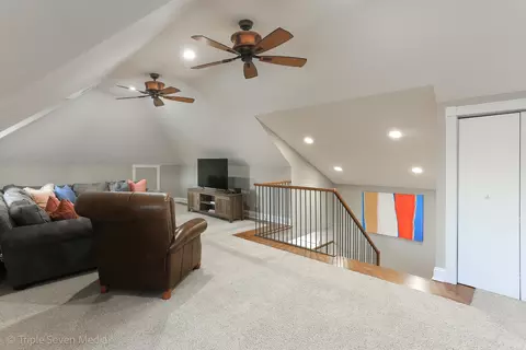 35 Windsor Dr, Elmhurst, IL 60126 photo 52