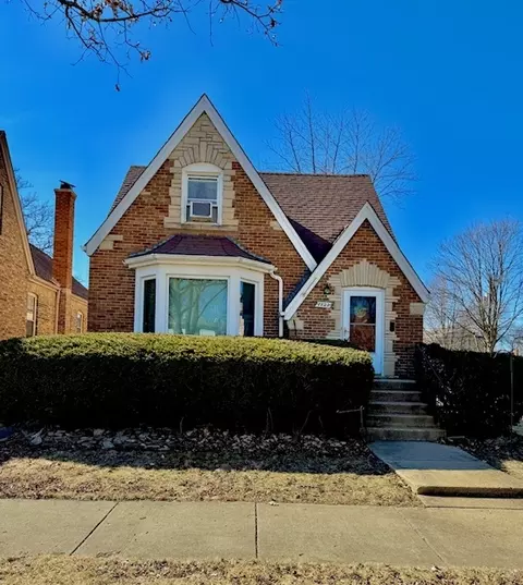 7822 Kildare Ave, Skokie, IL 60076