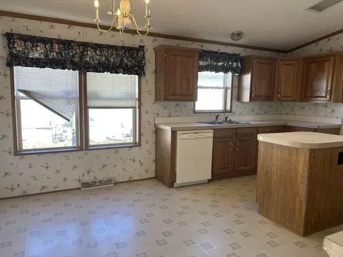2230 Sunrise Dr, Belvidere, IL 61008 photo 7