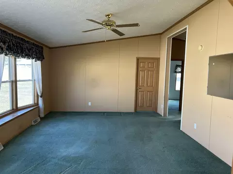 2230 Sunrise Dr, Belvidere, IL 61008 photo 4