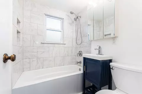Bath - 3528 Ashland Ave, Steger, IL 60475 photo 1 of 1