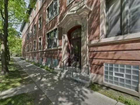 1450 E 56th St #1, Chicago, IL 60637