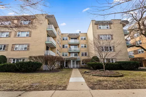 710 Oakton St #407, Evanston, IL 60202