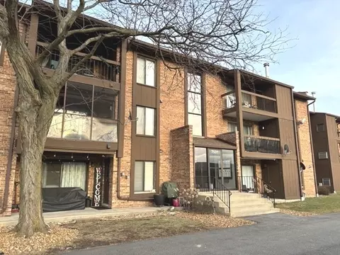 7531 175th St #432, Tinley Park, IL 60477