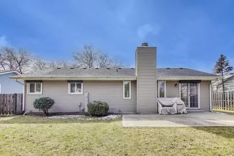 Other - 545 Tennyson Dr, Wheaton, IL 60189 photo 3 of 5