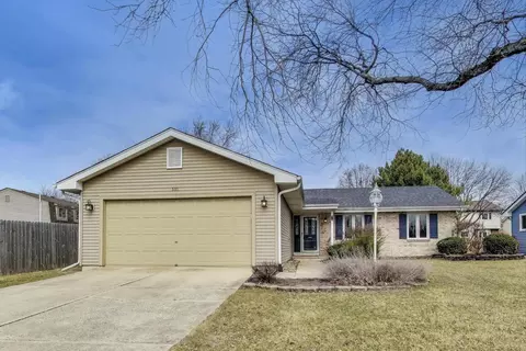 545 Tennyson Dr, Wheaton, IL 60189