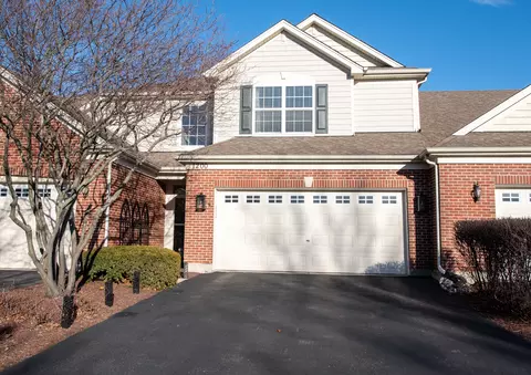 1200 Betsy Ross Pl, Bolingbrook, IL 60490