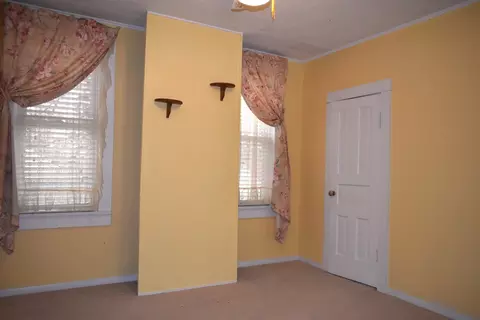 Bedroom - 304 Jefferson St, Benson, IL 61516 photo 4 of 6
