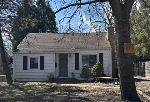 1500 Mccraren Rd, Highland Park, IL 60035