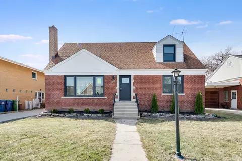 9810 S Trumbull Ave, Evergreen Park, IL 60805