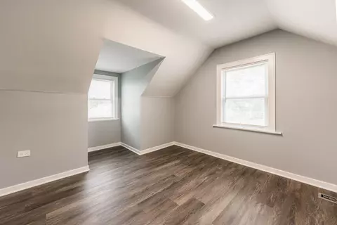 Bedroom - 10239 S Sangamon St, Chicago, IL 60643 photo 1 of 2