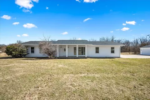29841 N 1728 East Rd, Alvin, IL 61811