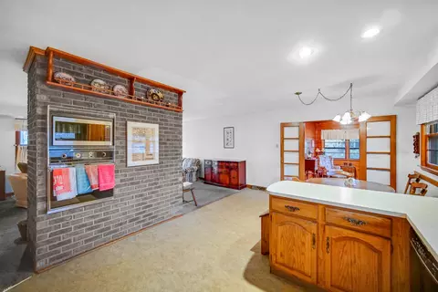 Kitchen - 17830 Clyde Ave, Lansing, IL 60438 photo 4 of 4