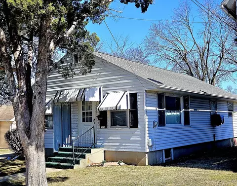326 Grant Ave, Dixon, IL 61021 photo 38