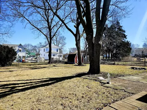 326 Grant Ave, Dixon, IL 61021 photo 35