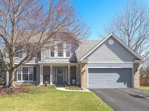 358 Prairieview Dr, Oswego, IL 60543