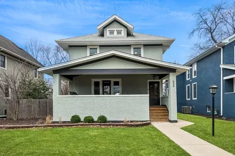 635 N Ridgeland Ave, Oak Park, IL 60302