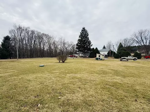 Exterior - 8788 N Main St Adeline Rd, Leaf River, IL 61047 photo 5 of 7