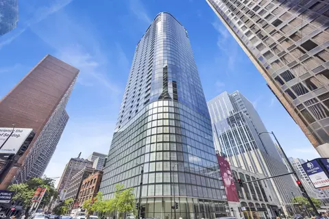 600 N Fairbanks Ct #3007, Chicago, IL 60611