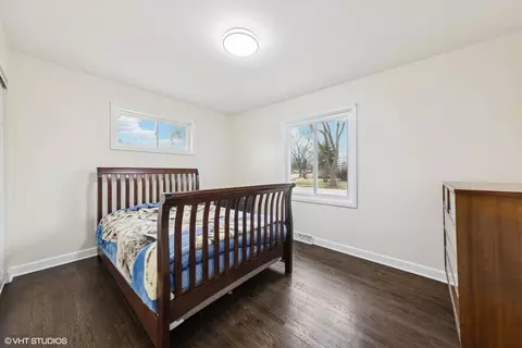 Bedroom - 221 E Normandy Dr, Addison, IL 60101 photo 2 of 6