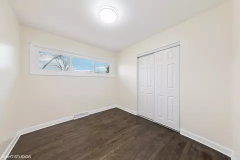 Bedroom - 221 E Normandy Dr, Addison, IL 60101 photo 5 of 6