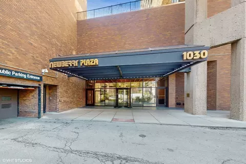 1030 N State St #29B, Chicago, IL 60610