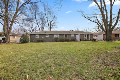 Exterior - 1415 N Erickson Dr, Kankakee, IL 60901 photo 3 of 3