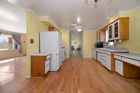 Kitchen - 1415 N Erickson Dr, Kankakee, IL 60901 photo 1 of 4