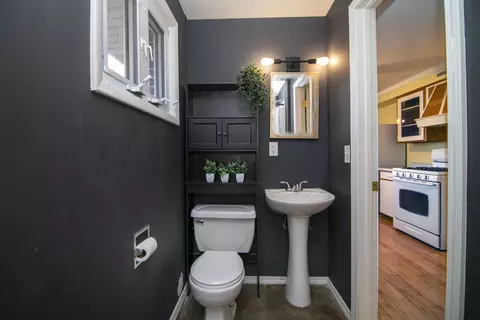 Bath - 1415 N Erickson Dr, Kankakee, IL 60901 photo 1 of 2