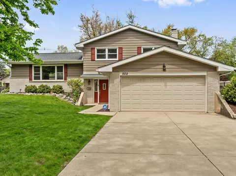 502 69th St, Darien, IL 60561