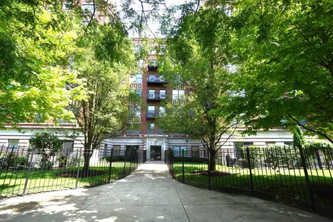 4537 S Drexel Blvd #206, Chicago, IL 60653