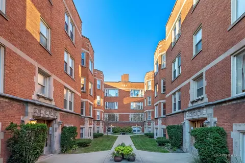 1622 W Columbia Ave #3N, Chicago, IL 60626