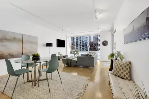 8 E Randolph St #2502, Chicago, IL 60601 photo 2