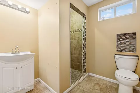 Bath - 100 2nd Ave, Montgomery, IL 60538 photo 1 of 4